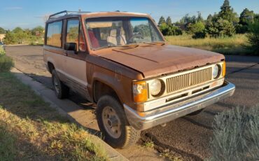 Isuzu-Trooper-1985-SUV-4