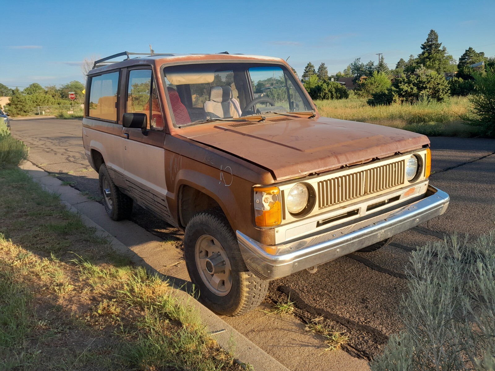 Isuzu-Trooper-1985-SUV-4