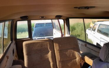 Isuzu-Trooper-1985-SUV-5