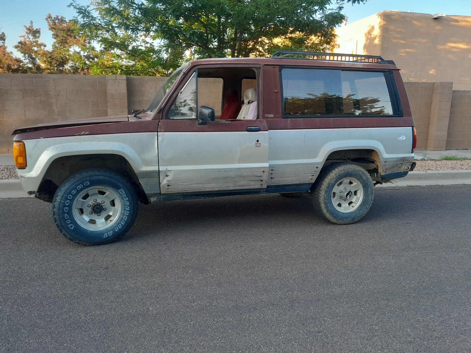 Isuzu-Trooper-1985-SUV-9