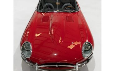 Jaguar-E-Type-1961-Roadster-11