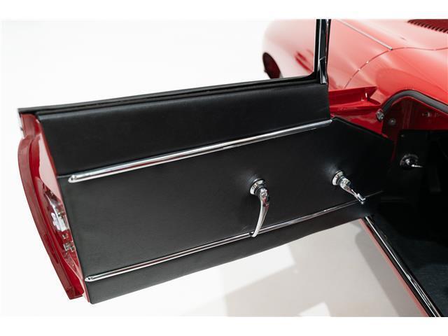 Jaguar-E-Type-1961-Roadster-15