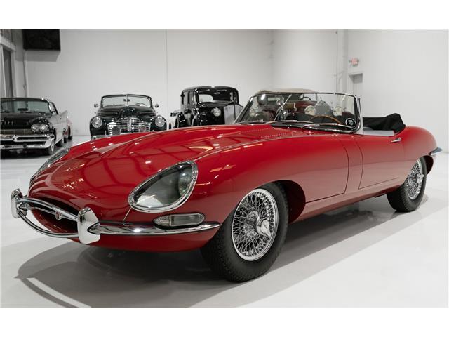 Jaguar-E-Type-1961-Roadster-2