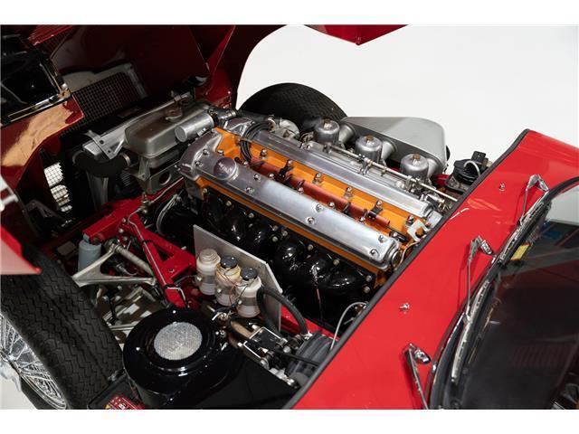 Jaguar-E-Type-1961-Roadster-20