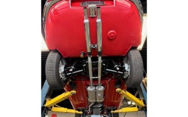 Jaguar-E-Type-1961-Roadster-21