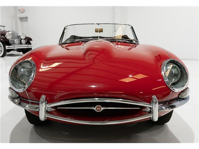 Jaguar-E-Type-1961-Roadster-3