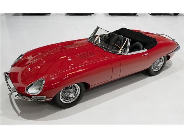 Jaguar-E-Type-1961-Roadster-9