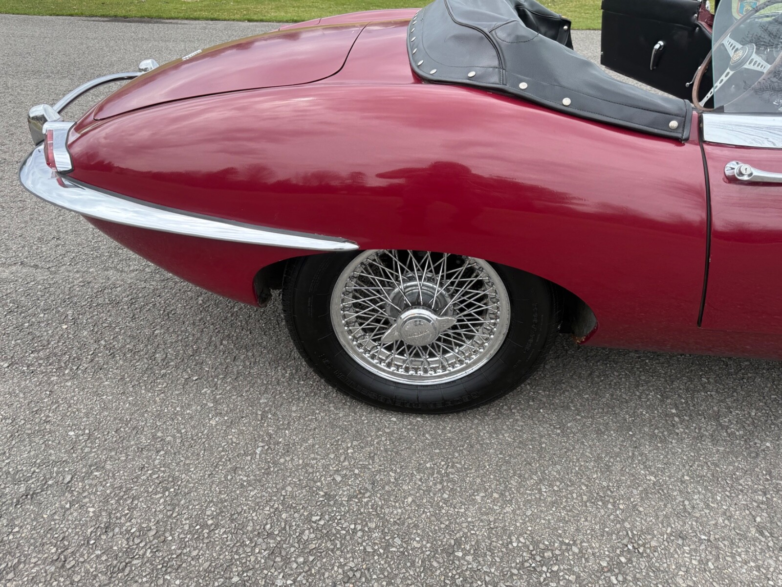 Jaguar-E-Type-1963-11
