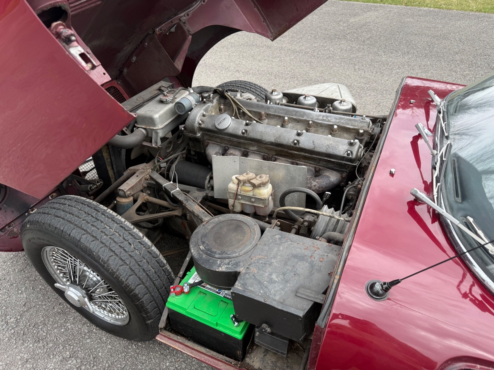 Jaguar-E-Type-1963-16