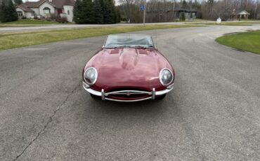 Jaguar-E-Type-1963-5