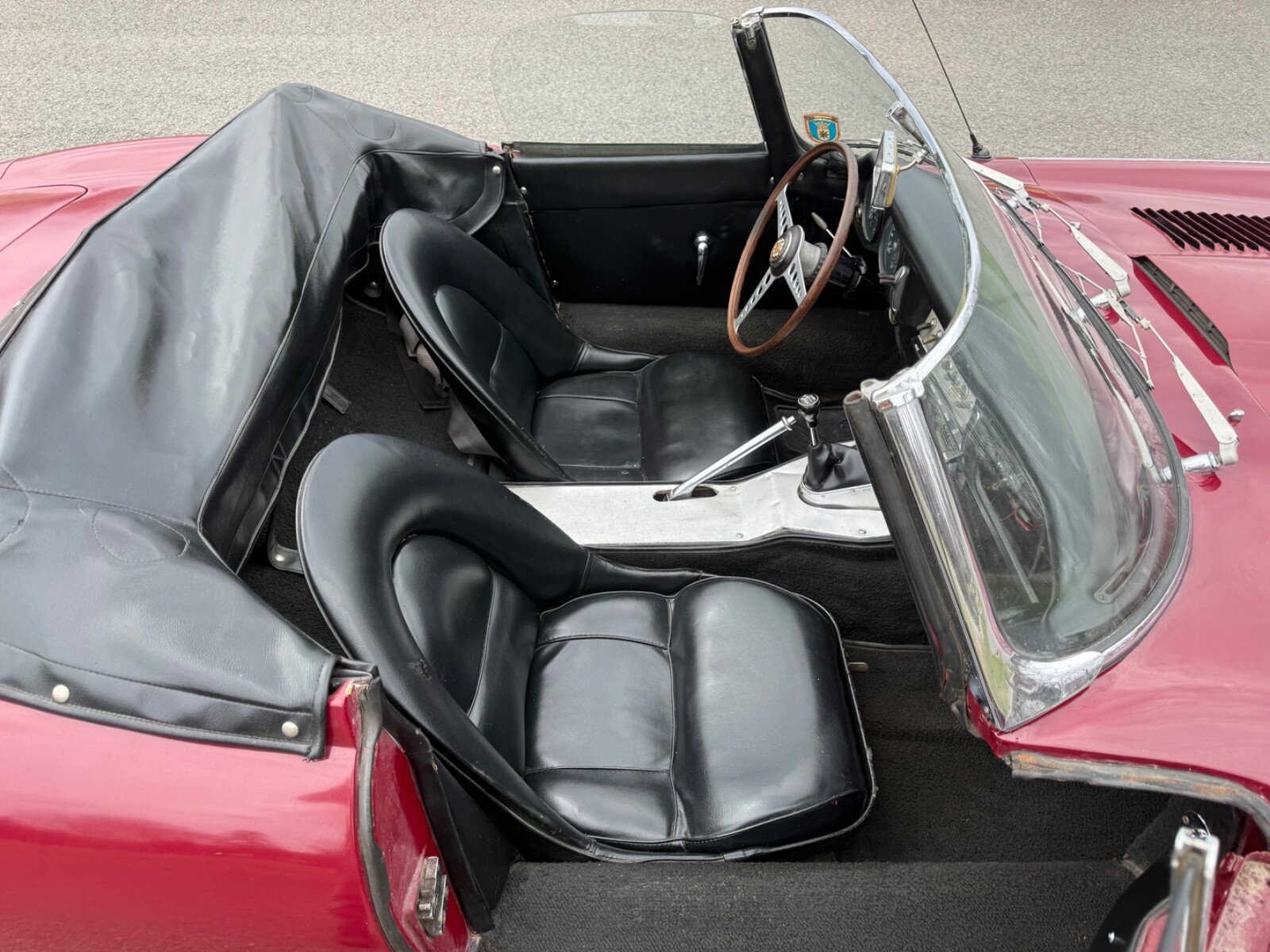 Jaguar-E-Type-1963-6