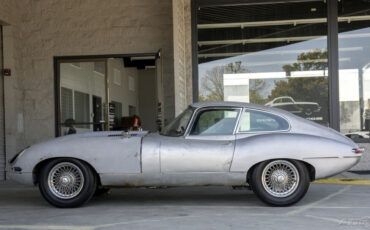 Jaguar-E-Type-1963-Coupe-1