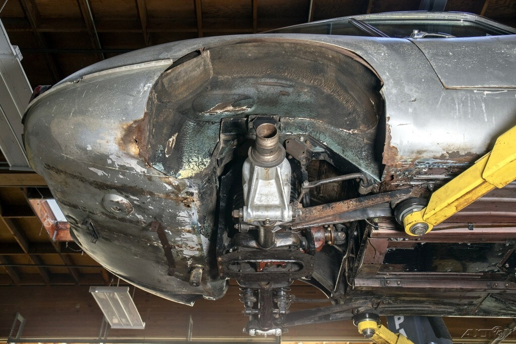 Jaguar-E-Type-1963-Coupe-19