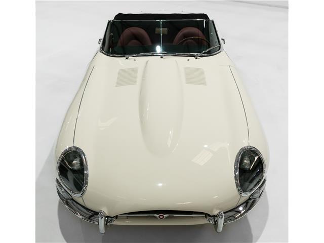 Jaguar-E-Type-1963-Roadster-12