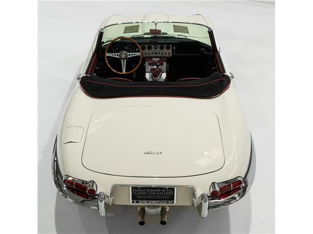 Jaguar-E-Type-1963-Roadster-14