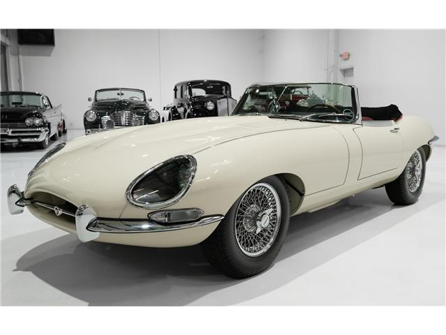 Jaguar-E-Type-1963-Roadster-2