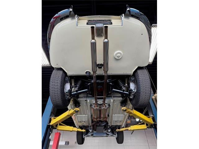 Jaguar-E-Type-1963-Roadster-22