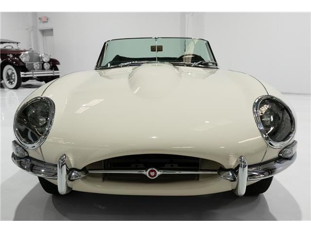 Jaguar-E-Type-1963-Roadster-3