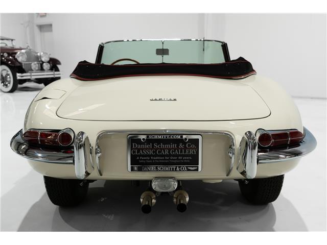 Jaguar-E-Type-1963-Roadster-7