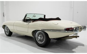 Jaguar-E-Type-1963-Roadster-8