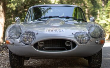Jaguar-E-Type-1965-Coupe-2