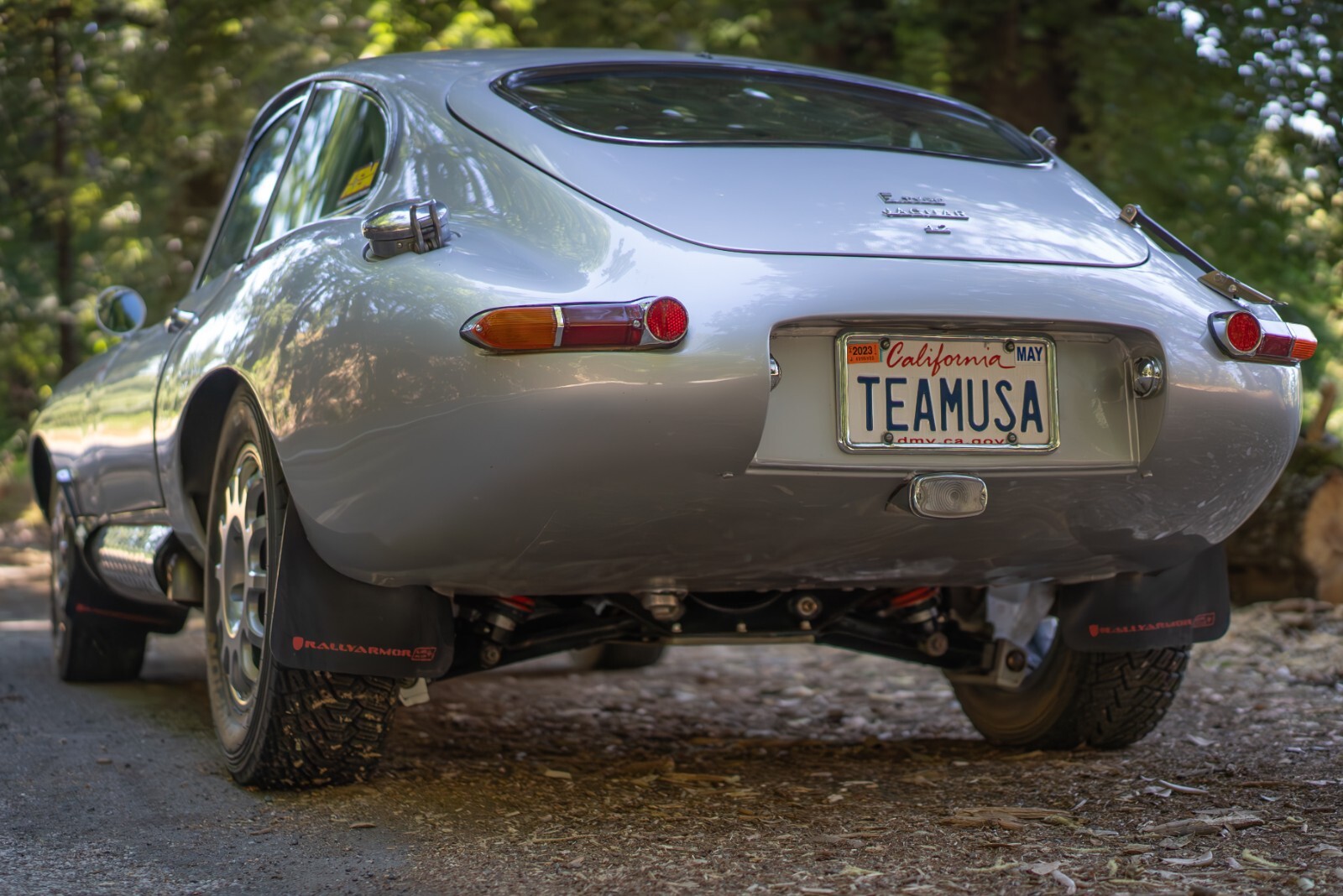 Jaguar-E-Type-1965-Coupe-3