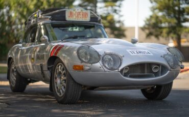 Jaguar-E-Type-1965-Coupe-5
