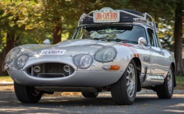 Jaguar-E-Type-1965-Coupe-9