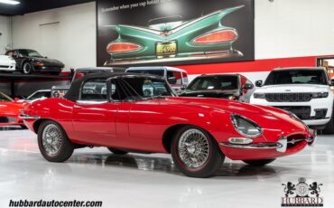 Jaguar-E-Type-1966-Convertible-9