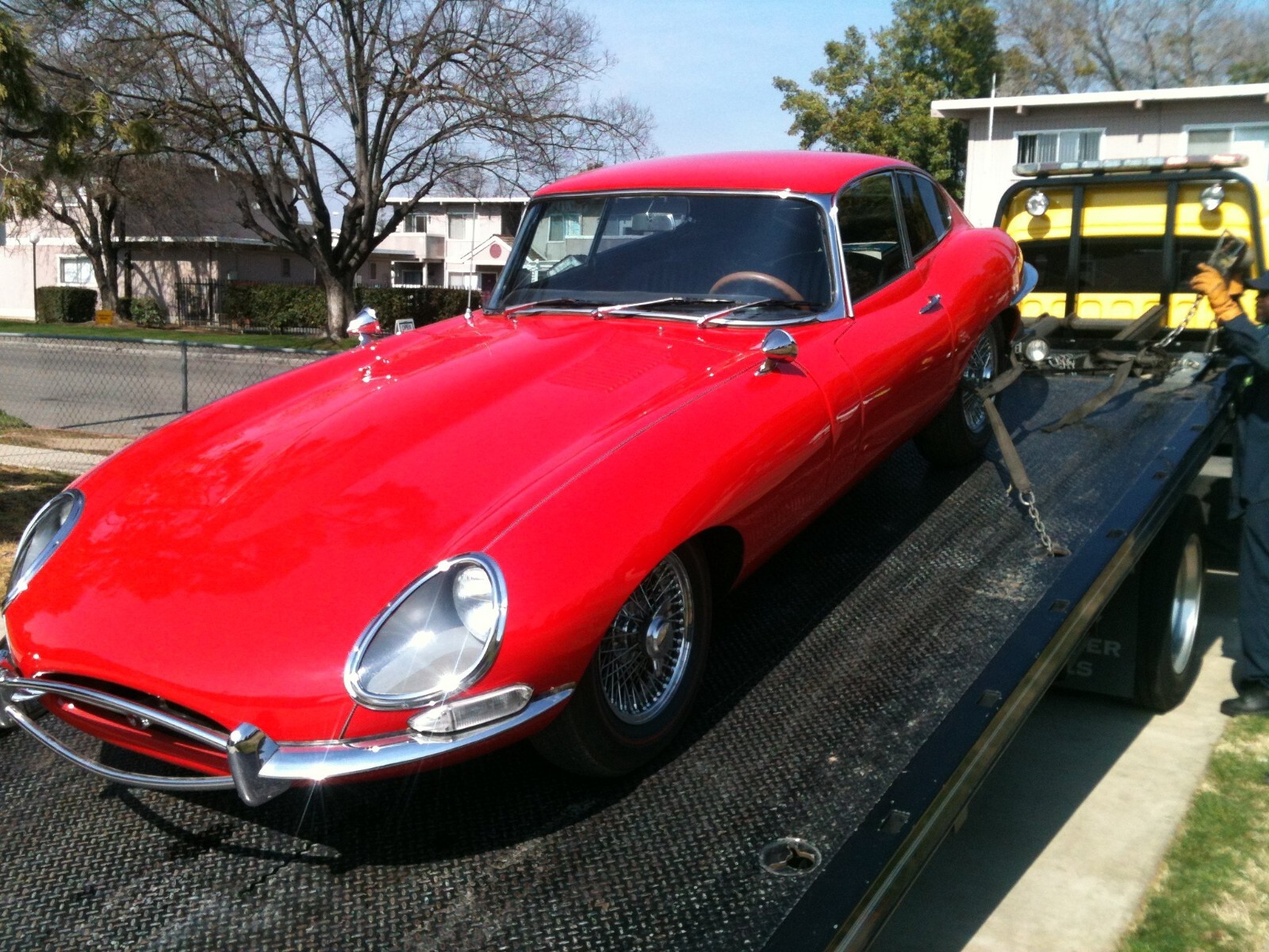 Jaguar-E-Type-1967-Coupe-19