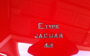 Jaguar-E-Type-1967-Coupe-2