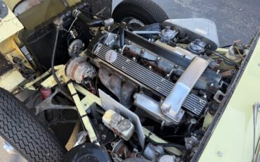 Jaguar-E-Type-1968-16