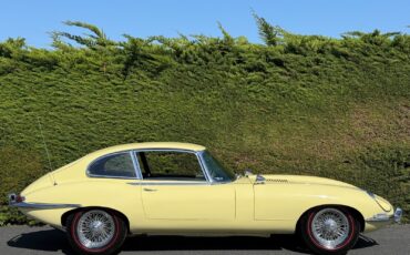 Jaguar-E-Type-1968-4