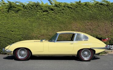 Jaguar-E-Type-1968-5
