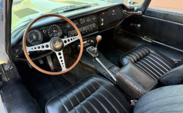 Jaguar-E-Type-1968-9