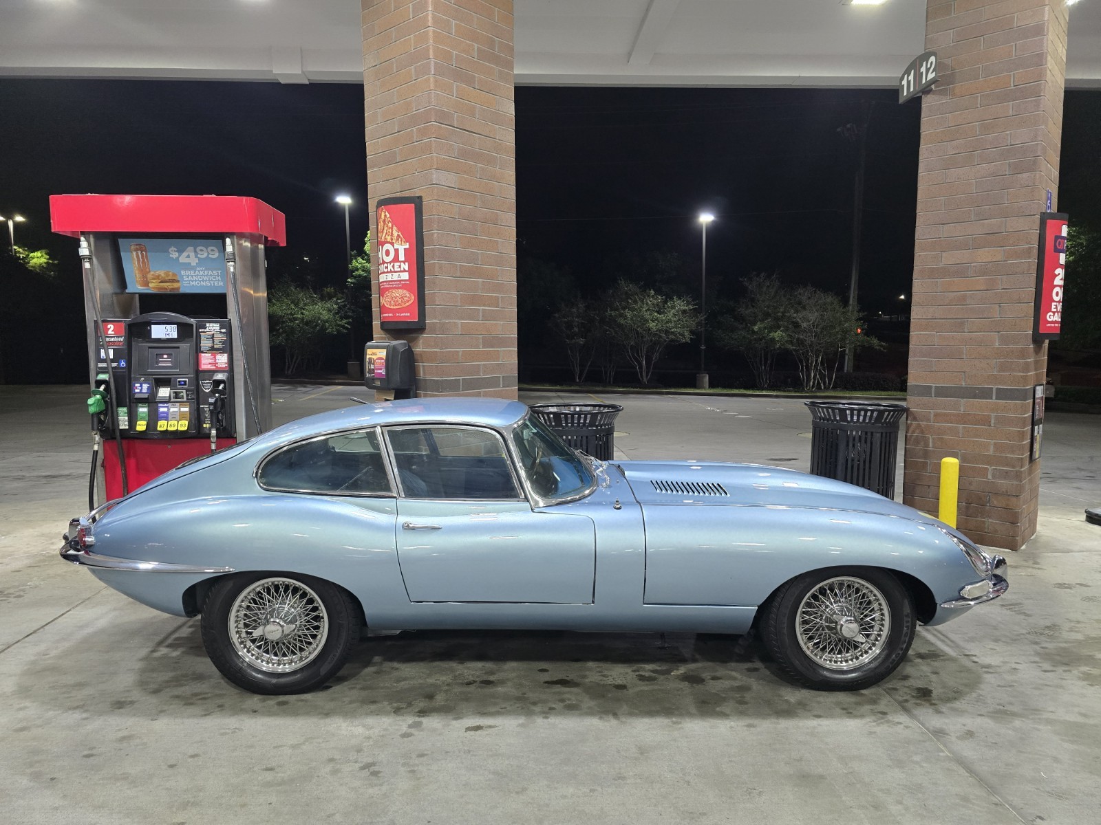 Jaguar-E-Type-1968-Coupe-1