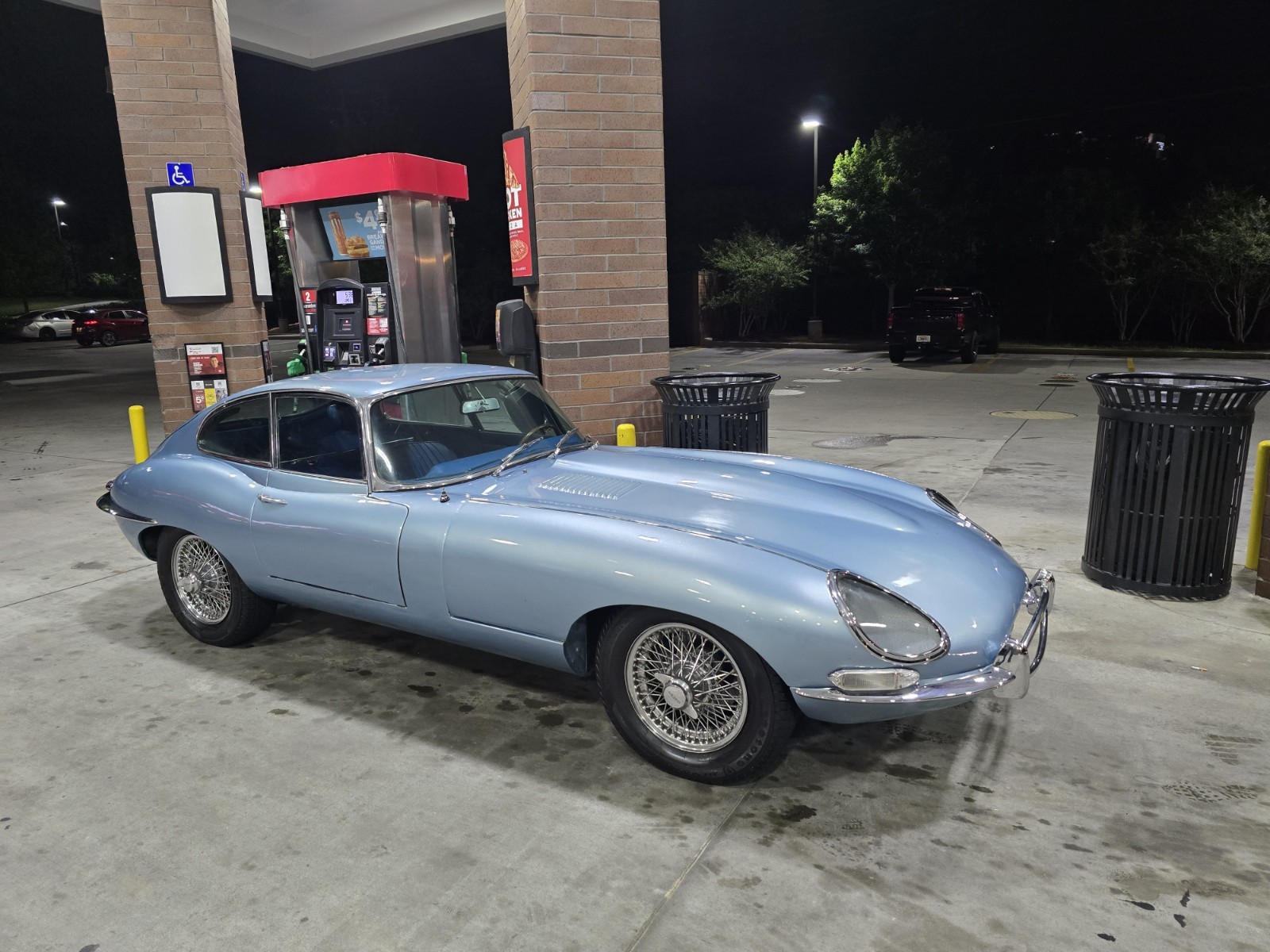 Jaguar-E-Type-1968-Coupe