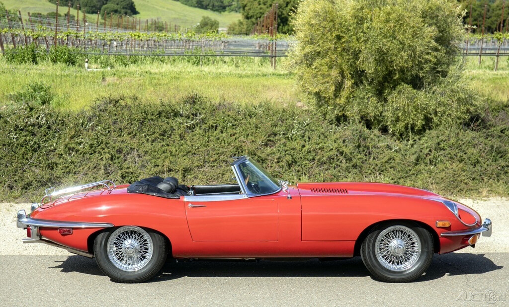 Jaguar-E-Type-1969-Convertible-5