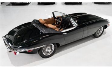 Jaguar-E-Type-1970-Roadster-10