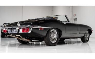 Jaguar-E-Type-1970-Roadster-12