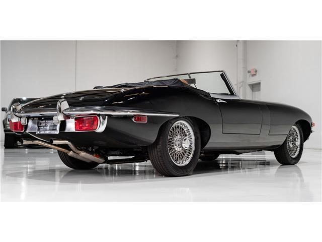 Jaguar-E-Type-1970-Roadster-12