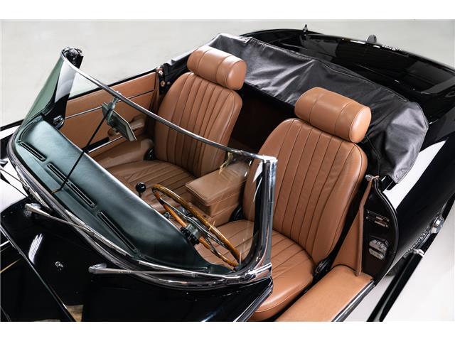 Jaguar-E-Type-1970-Roadster-18