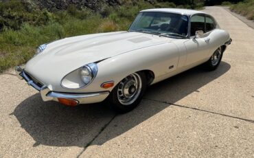 Jaguar-E-Type-1971-Coupe-2