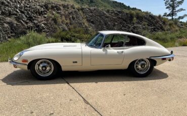 Jaguar-E-Type-1971-Coupe-3