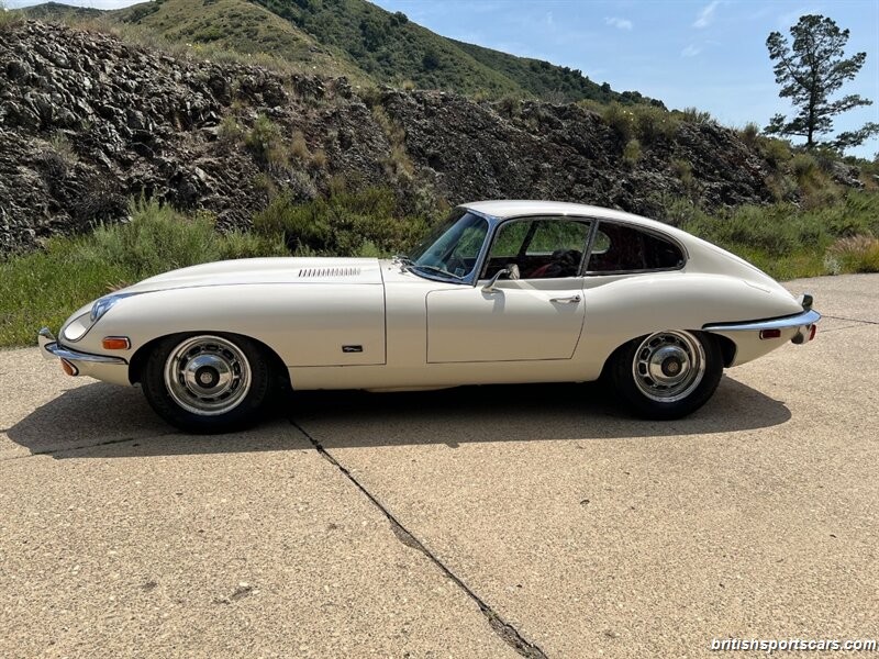 Jaguar-E-Type-1971-Coupe-3