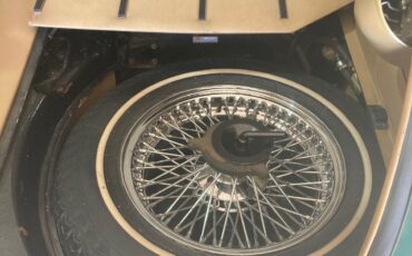 Jaguar-E-Type-1972-Coupe-15