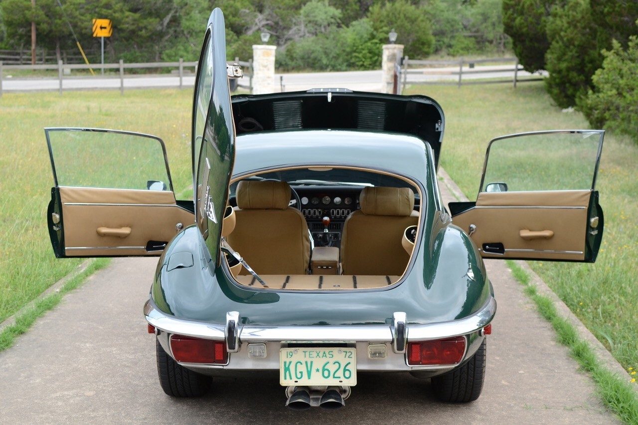 Jaguar-E-Type-1972-Coupe-5