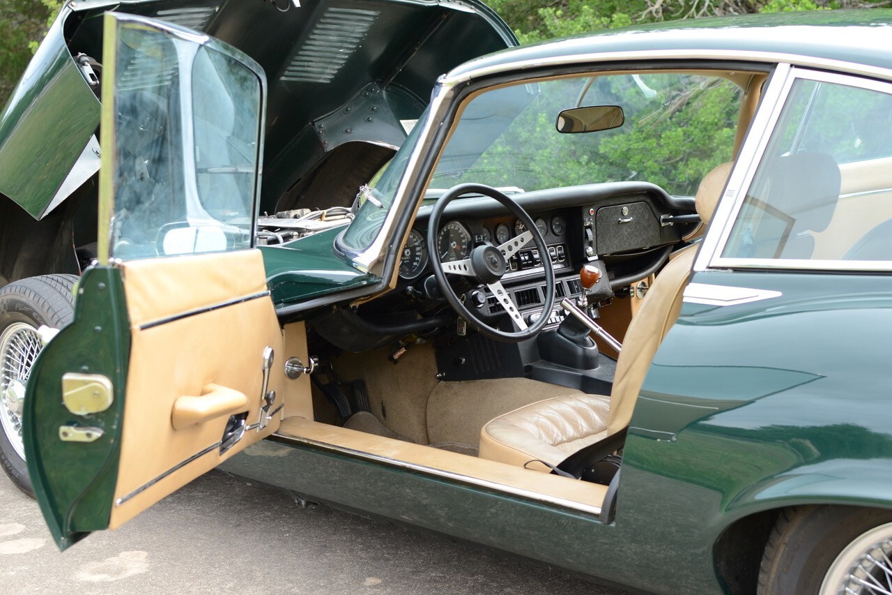 Jaguar-E-Type-1972-Coupe-6