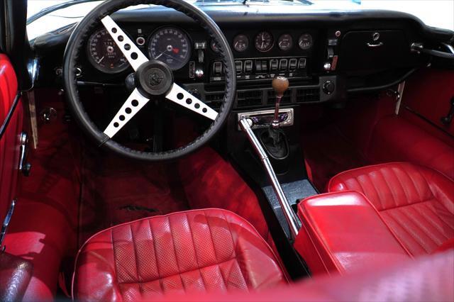Jaguar-E-Type-1974-12