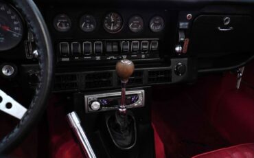 Jaguar-E-Type-1974-13